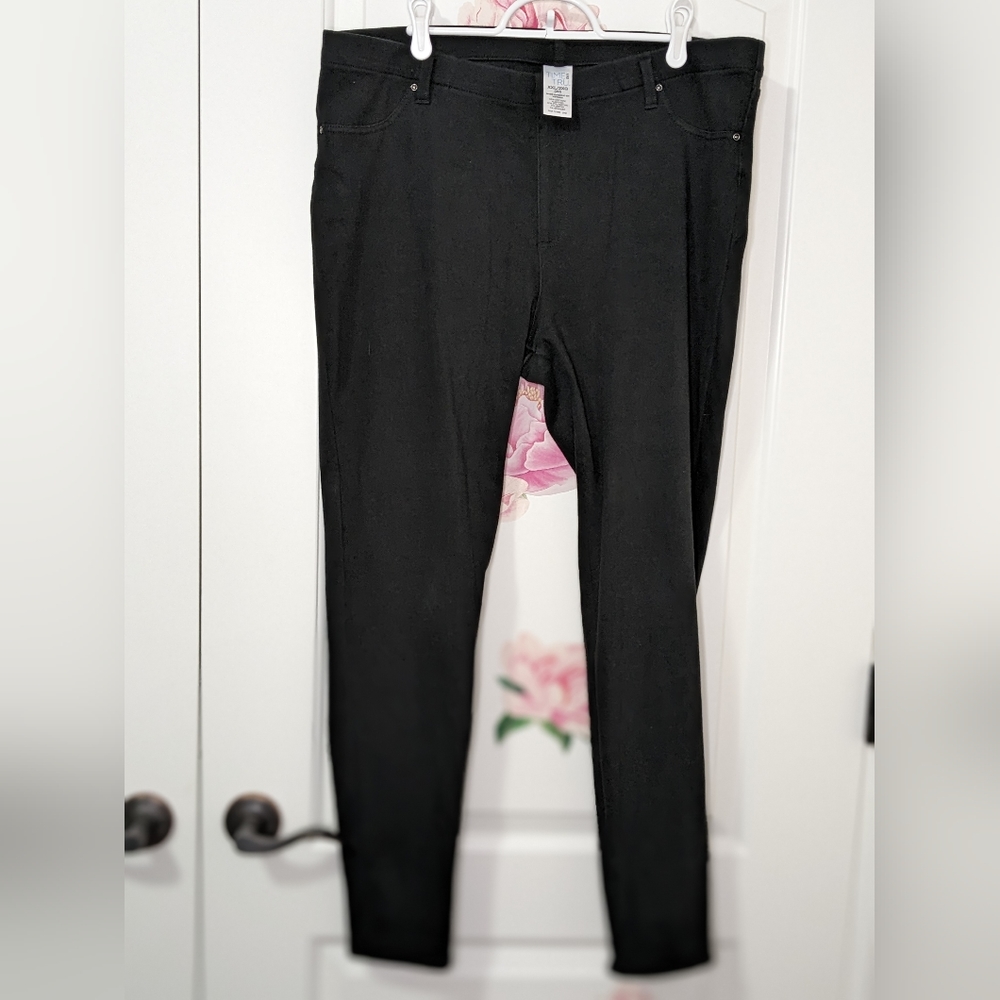 Time and Tru jeggings in black